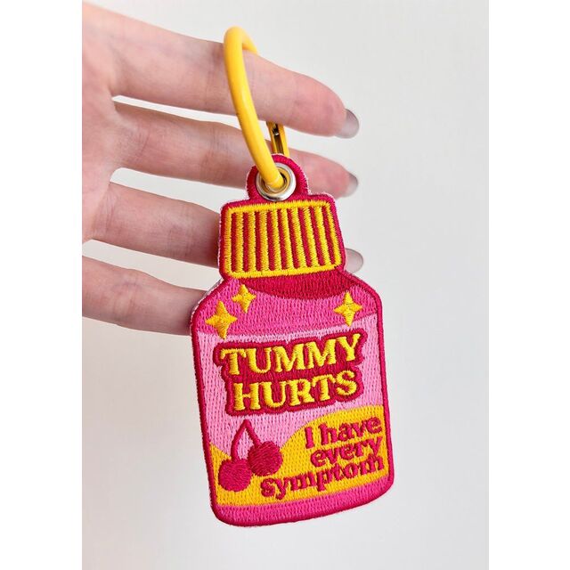Écussons brodés personnalisés, étiquettes en tissu, badges en tissu écologiques, faible quantité minimale de commande, autocollants personnalisés pour vêtements, porte-clés brodés
