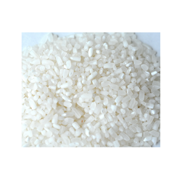 Cheap 100 percent broken rice offered in large bulk quantity for rice distributors and trade customers