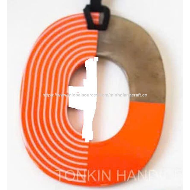 Pendentifs laqués pour femmes fabriqués à la main au Vietnam, breloques en corne de forme personnalisable pour les fêtes de mariage, accessoires de mode en vente chaude