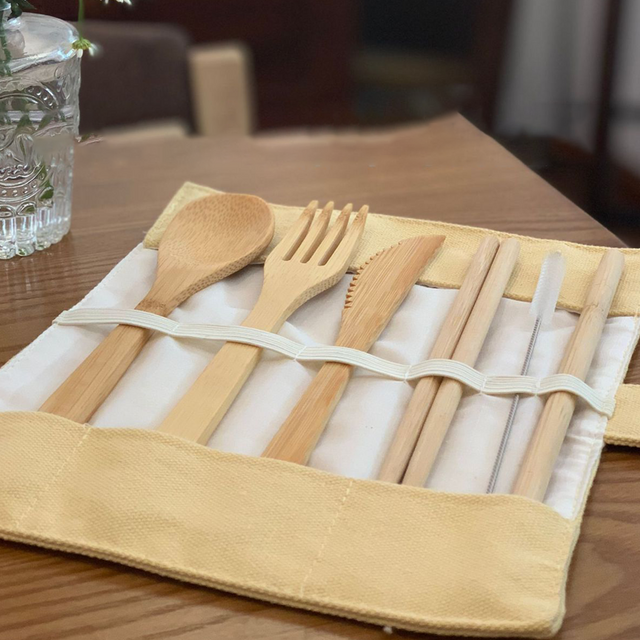 Zuverlässiges, hochwertiges, multifunktionales, umweltfreundliches Großhandels-Besteckset mit Canvas-Tasche, Holzlöffel, Messer und Gabel für Reisen