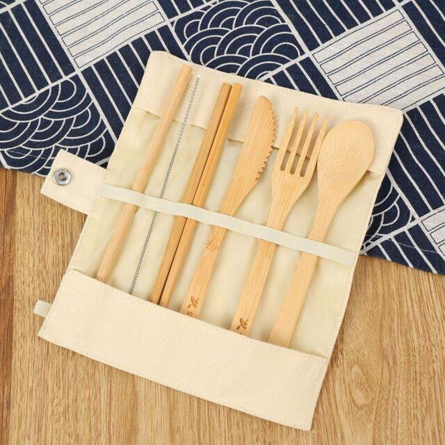 Zuverlässiges, hochwertiges, multifunktionales, umweltfreundliches Großhandels-Besteckset mit Canvas-Tasche, Holzlöffel, Messer und Gabel für Reisen