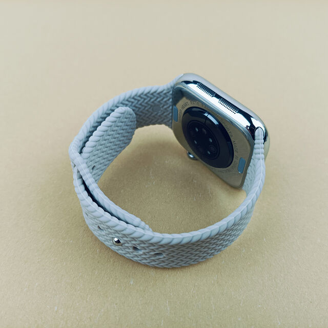 Smartwatch ultra-fine et légère pour les trajets quotidiens