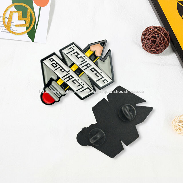 Novo Broche de Aço Inoxidável Feminino, Joias de Flores de Metal Modernas e à Prova D'Água com Técnica de Entalhe