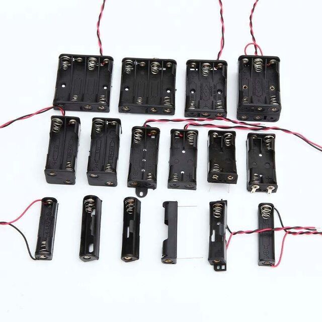 Portapilas 18650 de 3 celdas con conector CC, portapilas 18650 con conector CC de 2,1 mm/2,5 mm, material de contacto de latón para aplicaciones de alimentación