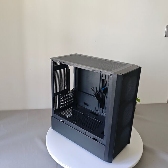 REKNOW Großhandel Direkt Metall RGB Gaming Computer Tower Langes GPU Micro ATX Gamer PC Gehäuse mit Glas Seitenteil für Desktop PC