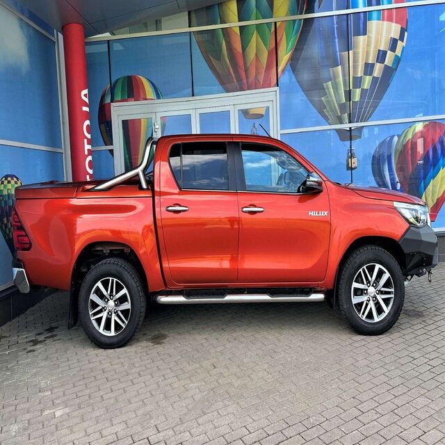 Pick-up 4x4 d'occasion et neufs en bon état, avec conduite à droite et à gauche, à vendre