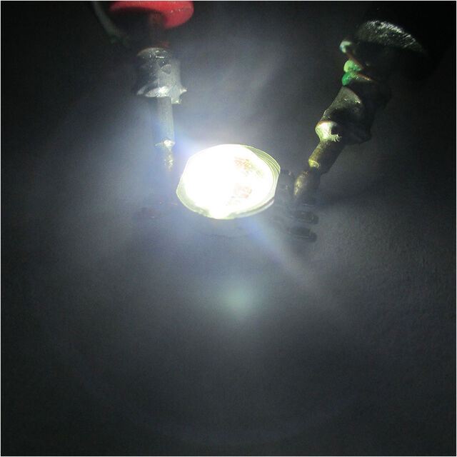 Leistungsstarker 18W Lumen Like Full Color RGBWYV 6-in-1 LED-Chip