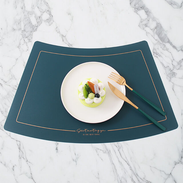 Mantel Individual de Cuero Duradero con Textura Suave en Forma de Abanico para Uso Hotelero, Aislamiento Térmico para Mesa de Comedor