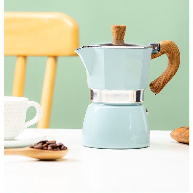 Italienische Moka-Kaffeekanne, klassischer Espressokocher für Herdplatten, Moka-Kanne im klassischen italienischen Stil für 3 Tassen Espresso