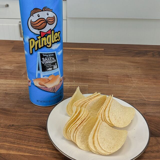 Compra hoy mismo Patatas Fritas Princles: Snack crujiente de calidad premium para todos. Entrega rápida disponible al mejor precio al por mayor.