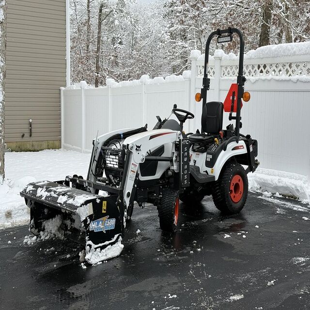 Bobcat Tractor Wholesale Supply for Agricultural Professionals Long Life and Powerful Output