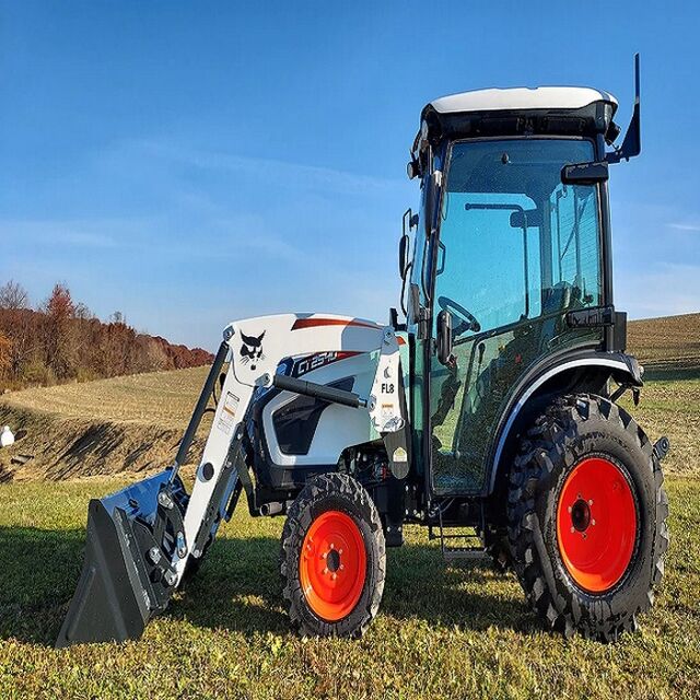 Bobcat Tractor Wholesale Supply for Agricultural Professionals Long Life and Powerful Output