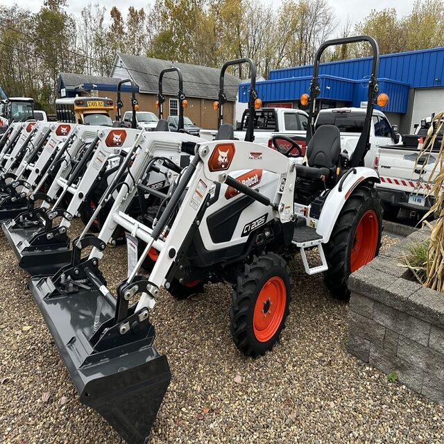 Bobcat Tractor Wholesale Supply for Agricultural Professionals Long Life and Powerful Output