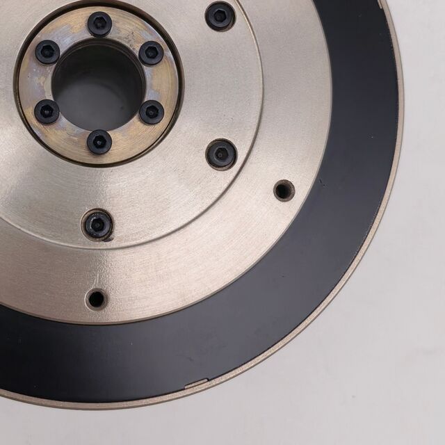 Servomotor trifásico 200V 42W 500rpm SGMCS-02B3C11 HONGJUN IE3 de alta eficiência com montagem em flange Novo direto do Japão