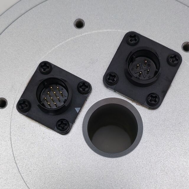 Servomotor trifásico 200V 42W 500rpm SGMCS-02B3C11 HONGJUN IE3 de alta eficiência com montagem em flange Novo direto do Japão