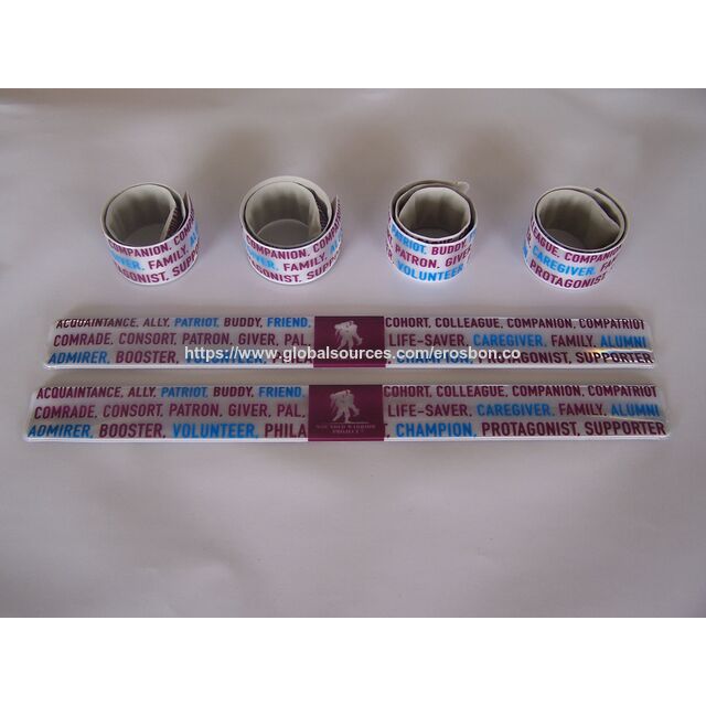 Pulseras de bofetada, Pulseras de bofetada promocionales, Pulsera elegante, en varios colores, hecha de PVC, se aceptan logotipos personalizados