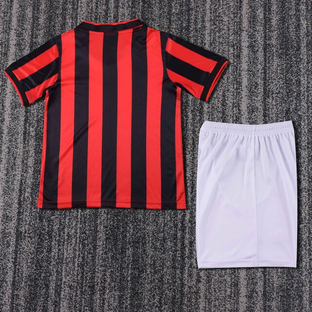 Retro Trainingsanzug für Kinder 90/91 AC Mailand Heimtrikot, Sportshorts für Kinder, Thai Version Kinder Sportbekleidung Set, Kinder Sportshorts Großhandel