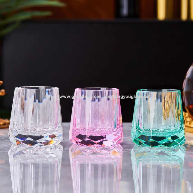 Hochwertige, maßgefertigte Biergläser aus Glas für gehobene Bars und Hotels