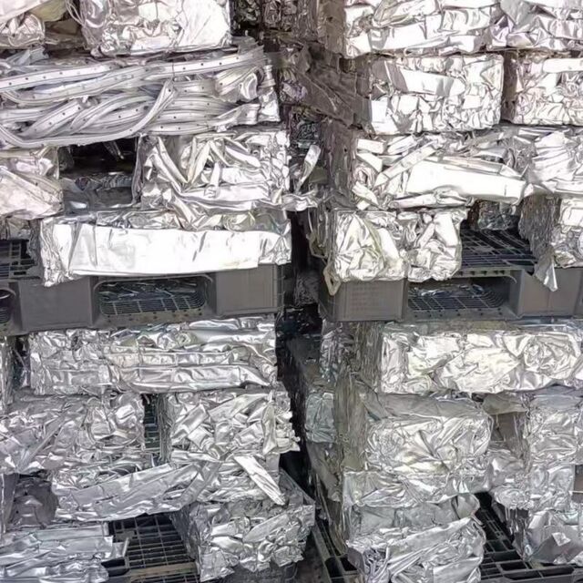 Lingote de chatarra de aluminio reciclado de alta pureza