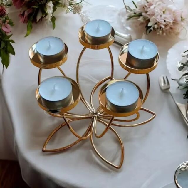 Suporte de Vela Floral Dourado em Metal, Elegante Castiçal de 5 Braços para Velas Tealight, Decoração para Casa e Eventos Especiais no atacado