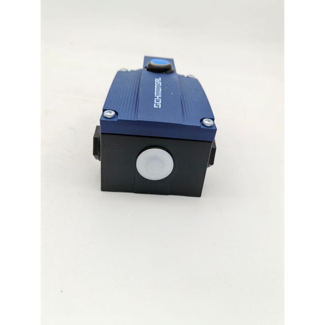 جديد وأصلي ZQ900-11 ضمان سنة واحدة وحدة تحكم منطقية قابلة للبرمجة PLC الصناعية سلك سحب التبديل