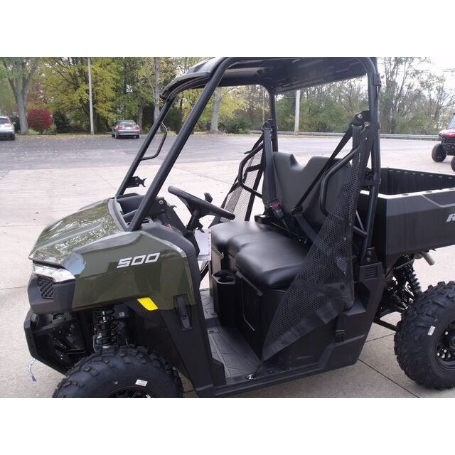 Hochwertiges Polaris Ranger Nutzfahrzeug, gebaut für anspruchsvolles Gelände mit Komfort und Geschwindigkeit. Jetzt kaufen für schnelle Lieferung.