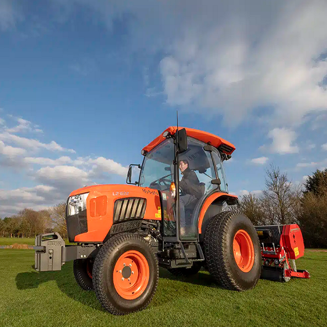 Neuer Kubota Traktor 25 PS 30 PS 35 PS 40 PS mit Frontlader - Kompakttraktoren zu verkaufen