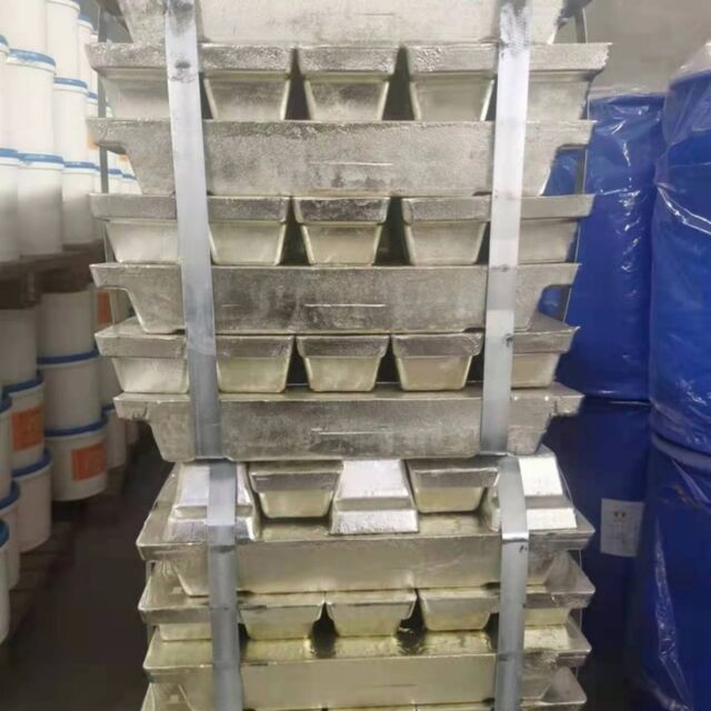 Lingots d'étain de haute pureté 9999 pour applications industrielles, revêtement de circuits imprimés et soudure