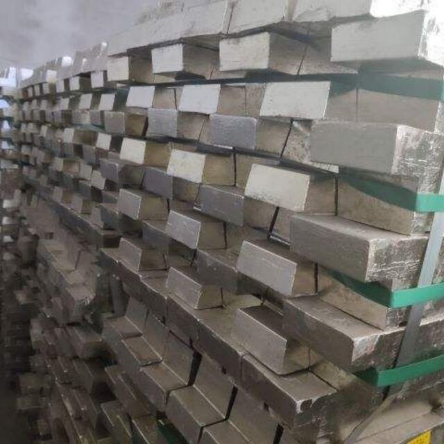 Lingot d'étain standard d'exportation en gros directement du fabricant pour le marché mondial