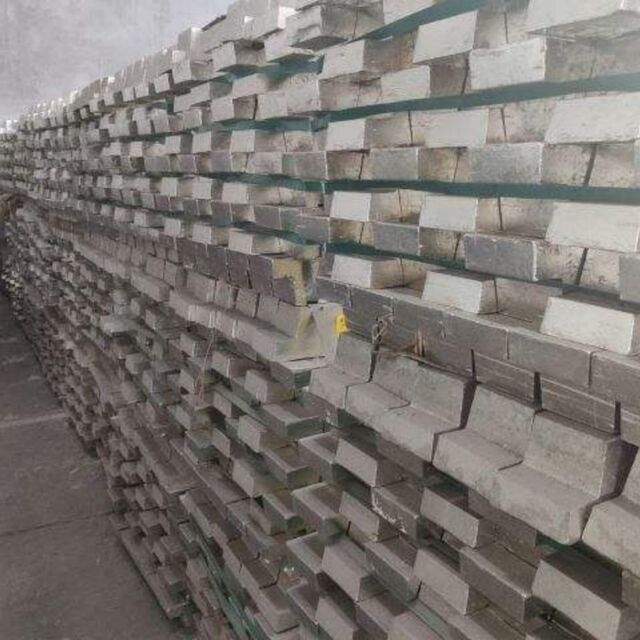 Lingot d'étain standard d'exportation en gros directement du fabricant pour le marché mondial