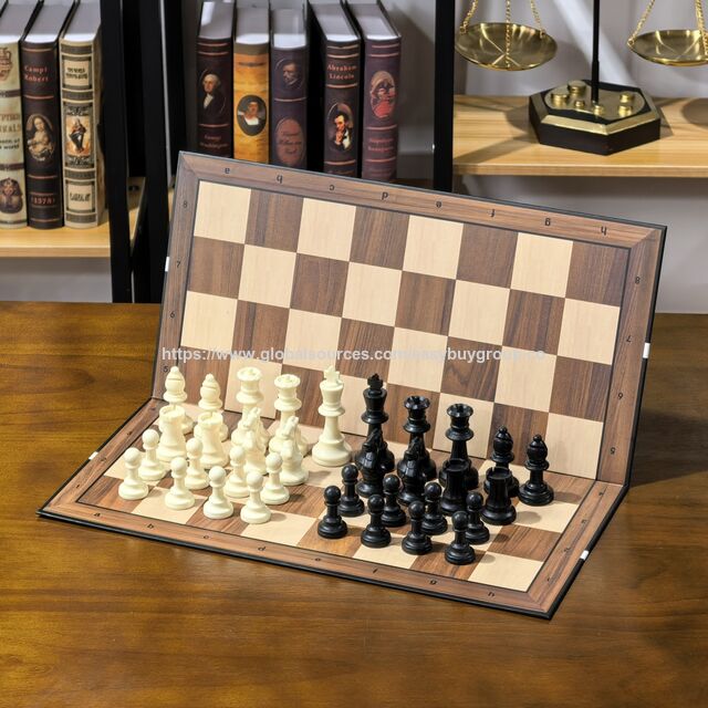 Juegos de ajedrez al por mayor de madera con incrustaciones de metal Staunton de calidad de reliquia, edición de regalo portátil para adultos