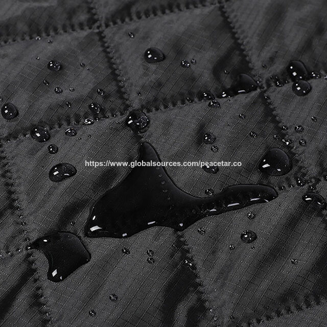 Manta de Piquenique Dobrável para Exterior em Poliéster Fleece de 225 GSM. Comprimento de 150 cm x Largura de 125 cm.