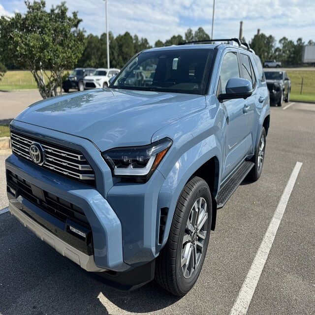 تويوتا 4Runner بجودة ممتازة: ترقية أداء مصممة للقوة والأناقة والموثوقية على المدى الطويل