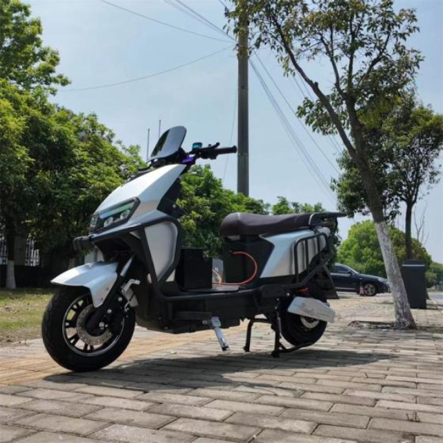 Moto de Sport 400cc avec Suspension Réglable pour une Performance Améliorée sur Piste