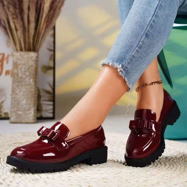 Hochwertige PU-Leder Damen Slipper Flache Loafer Mode Slip-on Walking Stil Freizeitschuhe Klassische Anti-Schleife Business Kleid