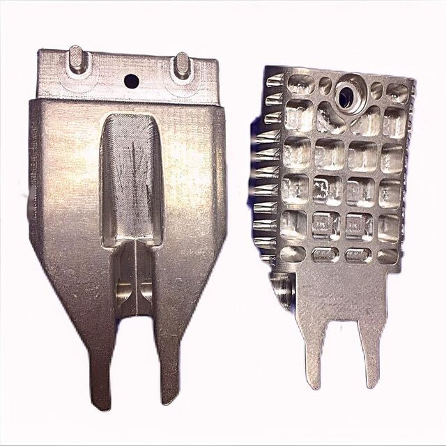 High-strength stainless steel valve block 316L CNC machined engineering machinery structural component. custom made metal parts