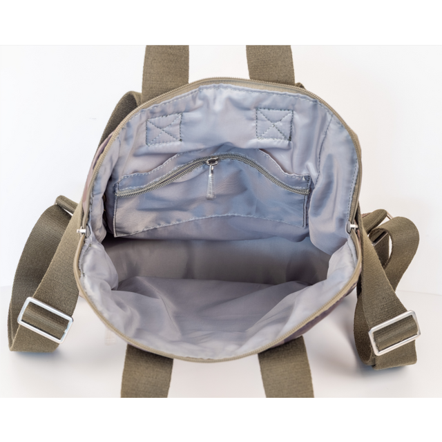 Tas Ransel LED Tahan Air Cangkang Keras Harga Murah dengan Layar Interaktif yang Dapat Diprogram dan Lampu RGB untuk Iklan