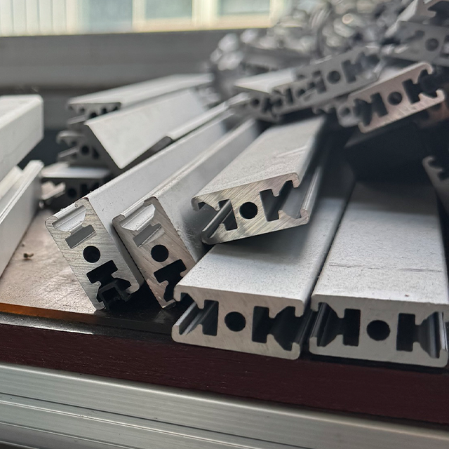Perfiles de Aluminio Industrial Estándar Europeo Serie 15 para Estanterías, Expositores, etc. Extrusiones de Aluminio 1515