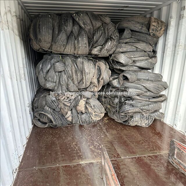 Pneus Usagés de Voitures et Camions en Gros / Ferraille de Pneus