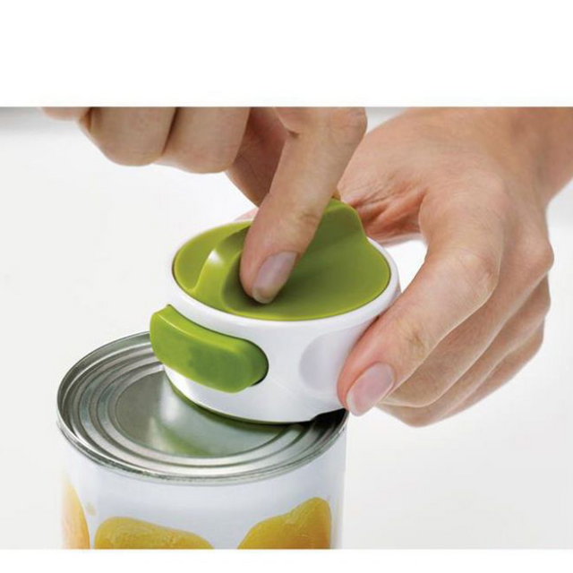 Ouvre-boîte, décapsuleur, coupe-boîte, couteau de cuisine, tournevis
