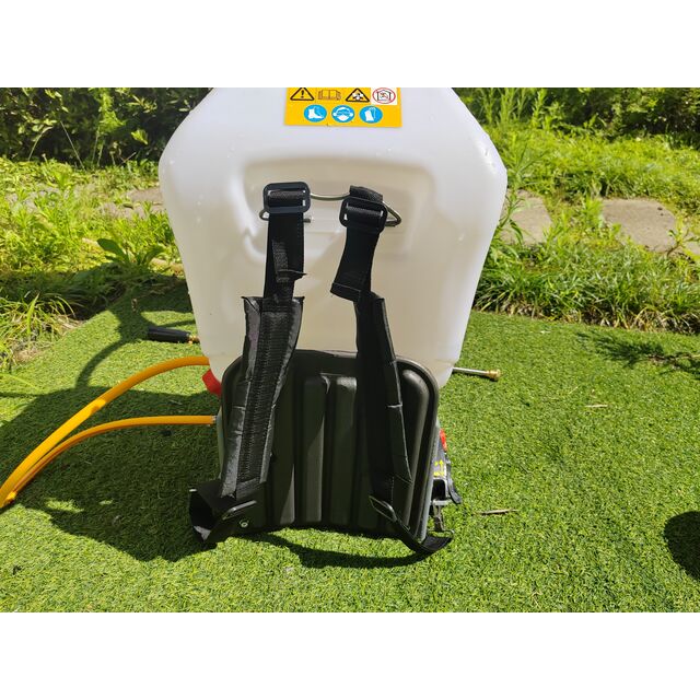 35.8cc four-stroke GX35! 25L large water tank, 15-meter long-range spray, spraying pesticides all day without getting tired.