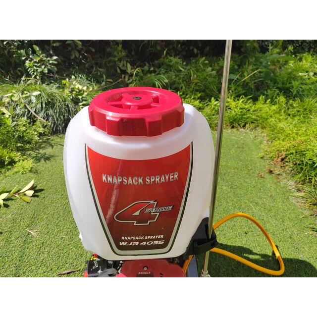 35.8cc four-stroke GX35! 25L large water tank, 15-meter long-range spray, spraying pesticides all day without getting tired.