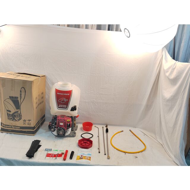 35.8cc four-stroke GX35! 25L large water tank, 15-meter long-range spray, spraying pesticides all day without getting tired.