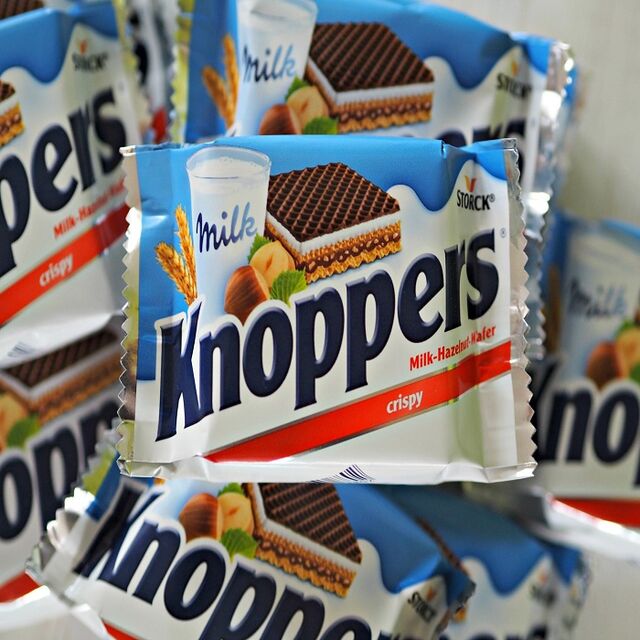 Knoppers Barre Biscuit Croustillante Gaufrette Crème au Lait Noisette Chocolat Noir de Haute Qualité