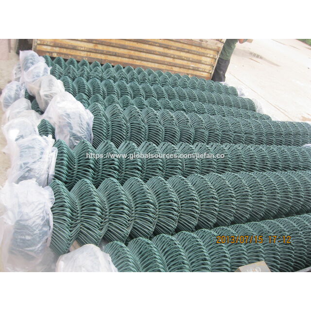 Cerca de tela de arame, abertura de 50 mm, diâmetro do fio de 2,50 mm, superfície revestida de PVC, feita de arame galvanizado