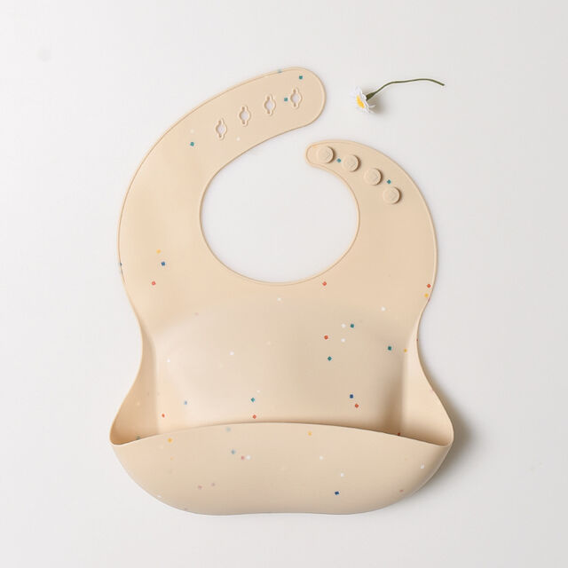 Babero de silicona 3D para bebés y niños pequeños, impermeable y resistente a las manchas, para comidas