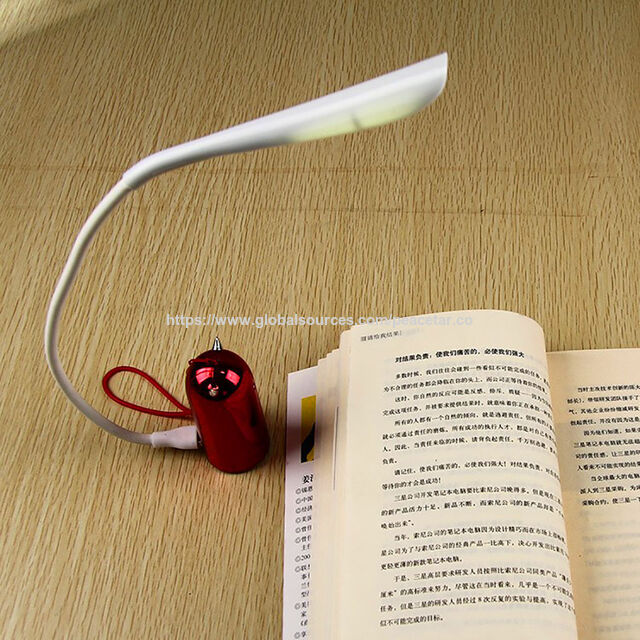 Lámpara USB Portátil con 14 LEDs SMD. Fabricada en ABS y PS. Longitud total de 48 cm. Ideal para iluminación de trabajo y lectura.