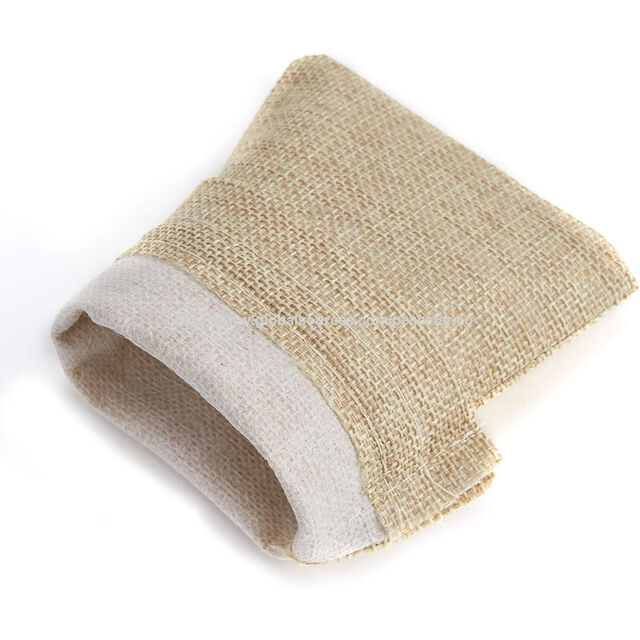 Bolsa grande de arpillera de lino con cordón. Fabricada en imitación de lino. Dimensiones: 30 cm de largo x 15 cm de ancho. Ideal para embalaje y promociones.