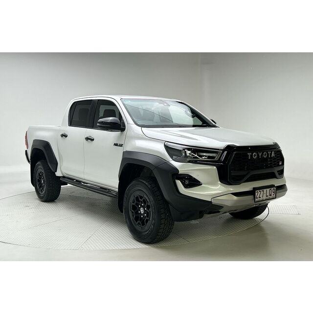 Toyota Hilux Diesel 4x4 Pas Cher avec Conduite à Gauche et à Droite