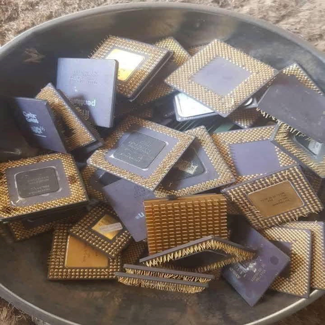 Vente Chaude Gros Découpes de Doigts RAM Dorés, Découpes de Doigts RAM Dorés à Haut Rendement, Découpes de Bords Dorés, Découpes de CPU en Céramique